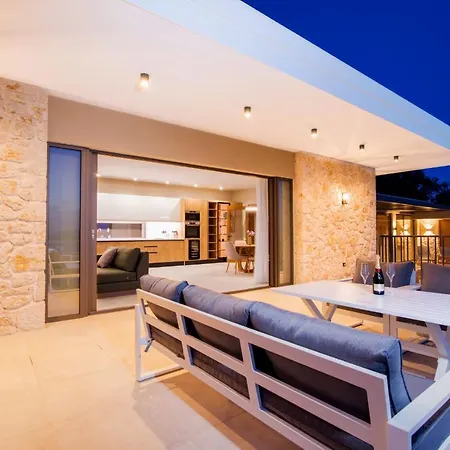 Ble Villa