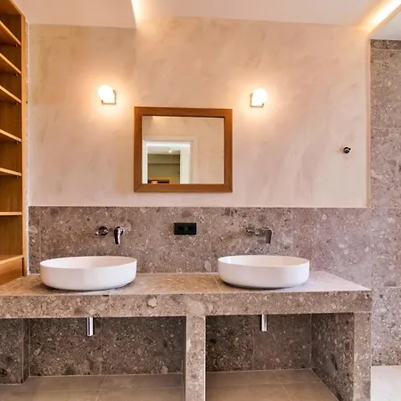 Ble Villa Katavolos